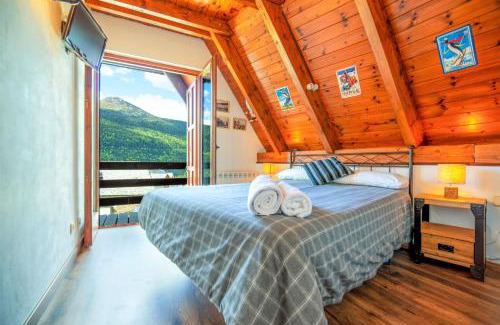 Montcorbau Apartment | Apartamentos Aran