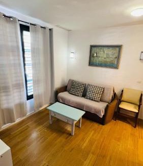 Torremolinos Apartment | Apartamentos Bajondillo Beach Cozy Inns