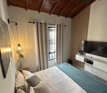 Buenos Aires Apartment | Apartamentos con vista boscosa y parking en Buenos Aires, Medellín