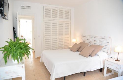Es Pujols Apartment | Apartamentos CostaMar 1; Apartamento nº11