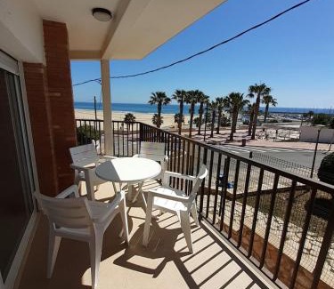Torredembarra Apartment | Apartamentos Dins Mar Apto. 6