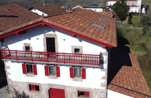 Baztan Apartment | Apartamentos en Baztan HIRU KABI, BIGA