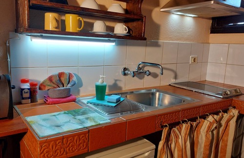 El Guincho Apartment | Apartamentos Monasterio de San Antonio - adults only - Apartment no. 1