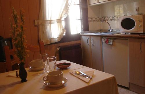 Tragacete House | Apartamentos Jucar - Hotel Rural