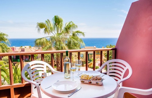Brena Baja Apartment | Apartamentos Oasis San Antonio