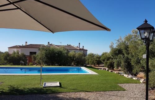 La Guardia de Jaen Apartment | Apartamentos Rurales La Dehesa del Acebuche