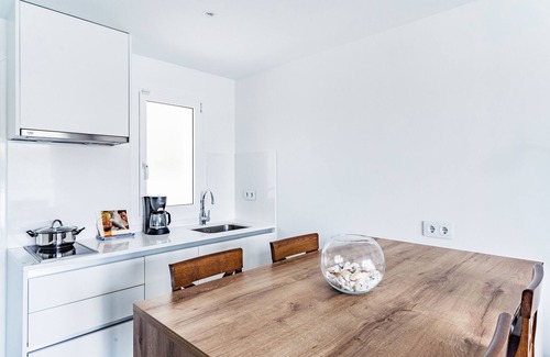 Passeig Maritim Apartment | Apartamentos Sunway Apollo