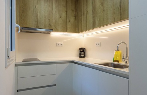 Passeig Maritim Apartment | Apartamentos Sunway Apollo