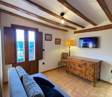 Cardona Apartment | Apartaments Turístics LA FONTETA