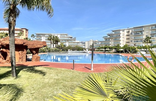 La Pineda Apartment | APARTBEACH LOS JUNCOS 2 RESIDENTIAL