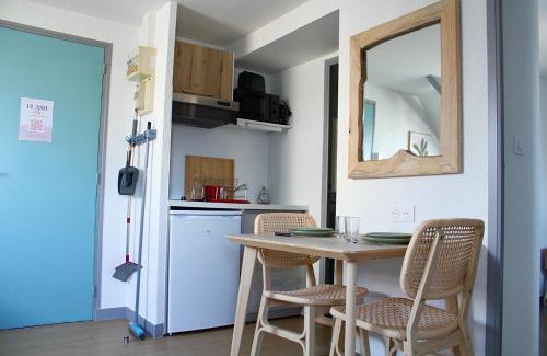 Laval Apartment | Apartee - Charmant T2 en centre ville de Laval