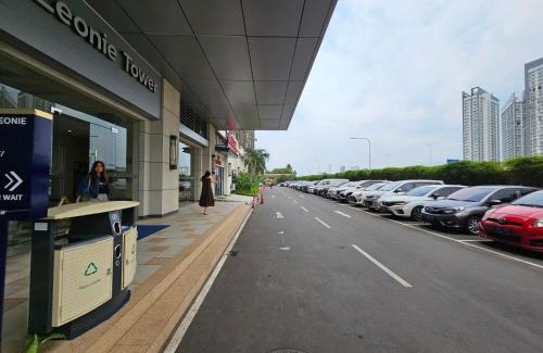 Bumi Serpong Damai Apartment | Apartement Sky House BSD TL19D By LiviRooms