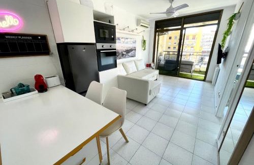 Calella Apartment | Apartemento piscina centro calella 3 min playa