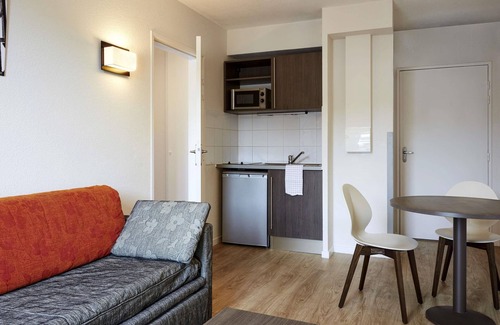 Poitiers Apartment | Aparthotel Adagio Access Poitiers