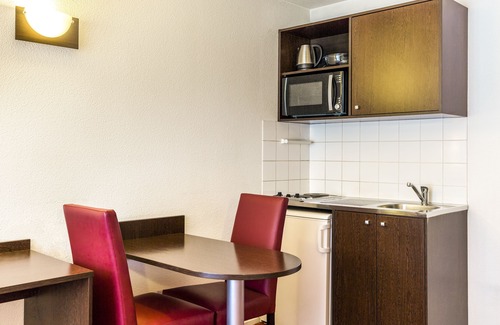 Vanves House | Aparthotel Adagio Access Paris Vanves Porte de Versailles
