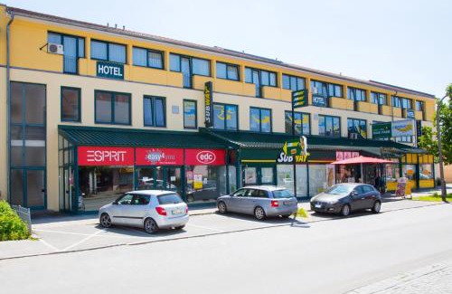 Landau an der Isar Hotel | Aparthotel Landau an der Isar