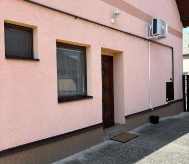 Sturovo Apartment | Apartmán Šipková