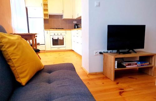 Banska Bystrica Apartment | Apartmán CENTRAL, self check in 24 h, free parking