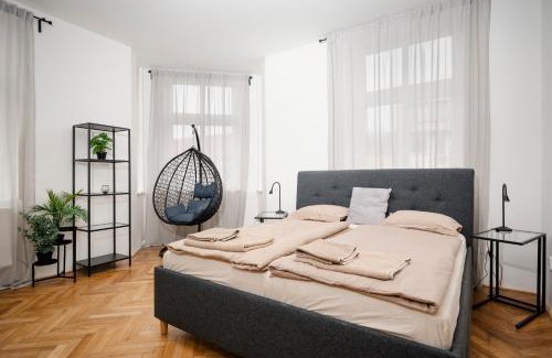 Tabor Apartment | Apartmán náměstí Františka Křižíka