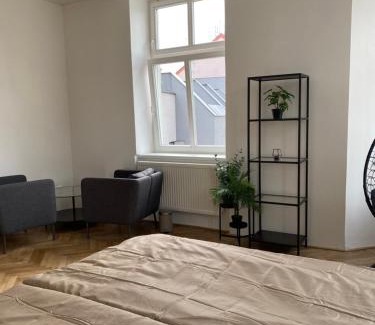 Tabor Apartment | Apartmán náměstí Františka Křižíka