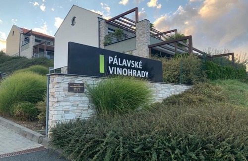 Pavlov Apartment | Apartmán u pláže s terasou