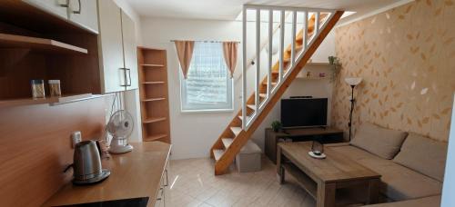 Kraluv Dvur Apartment | Apartmán v Královském Údolí