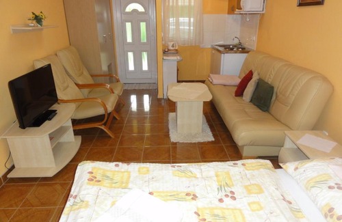 Velky Meder Apartment | Apartmány Úsmev