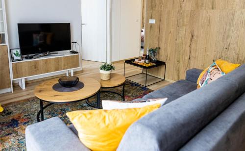 Dolny Kubin Apartment | Apartmány Kubínska, Hillside