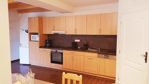 Trhanov Apartment | APARTMÁNY POD ČERCHOVEM