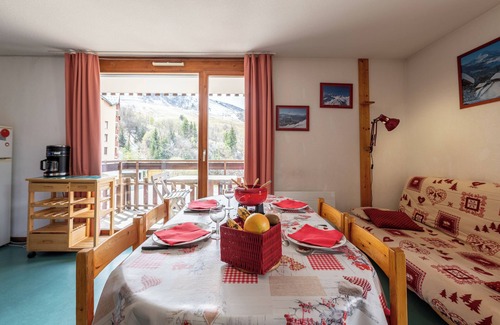 Saint-Francois-Longchamp Apartment | Apartment 'Appartement Bdl' with Mountain View and Balcony