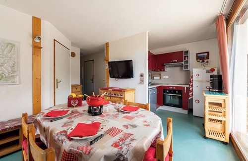 Saint-Francois-Longchamp Apartment | Apartment 'Appartement Bdl' with Mountain View and Balcony