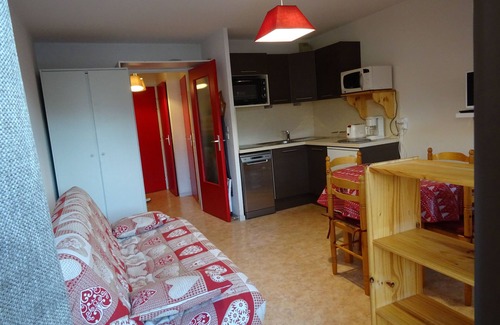 Saint-Francois-Longchamp Apartment | APARTMENT 6 PERS PEDED TRACKS, CENTER STATION