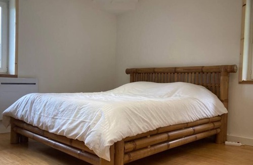 Saint-Vincent-de-Mercuze Apartment | Apartment
