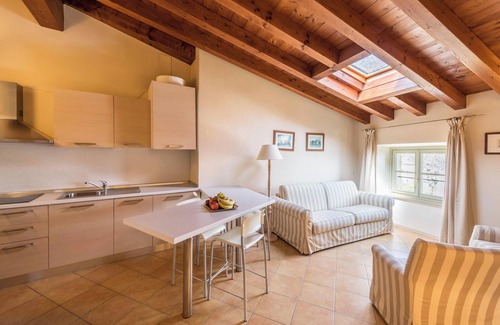 San Felice del Benaco Apartment | Apartment 'Antica Torre Virgilio' with Mountain View, Wi-Fi and Air Conditioning