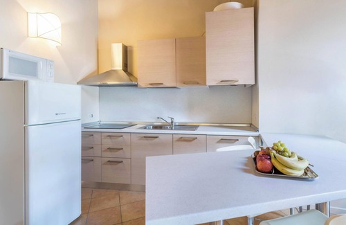 San Felice del Benaco Apartment | Apartment 'Antica Torre Virgilio' with Mountain View, Wi-Fi and Air Conditioning