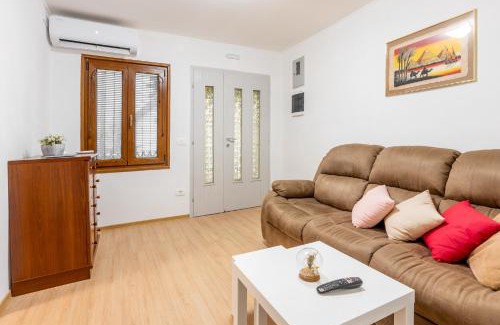 Ajdovscina Apartment | Apartma Lozar