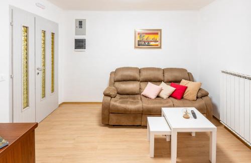 Ajdovscina Apartment | Apartma Lozar