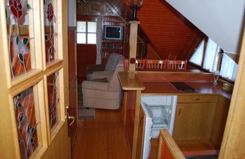 Kamnik Apartment | Apartma Mihovc