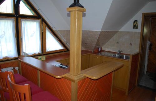 Kamnik Apartment | Apartma Mihovc