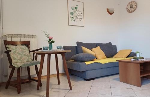 Ajdovscina Apartment | Apartma Zeleni mir