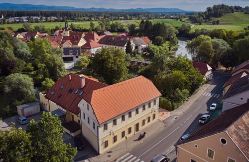 Cerklje ob Krki Apartment | Apartmaji Ob Krki Kostanjevica