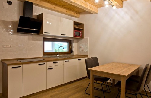 Ajdovscina Apartment | Apartmaji Tanto Malovše