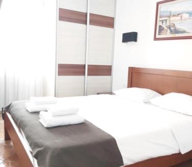 Dobra Voda Apartment | Apartman AidaLux