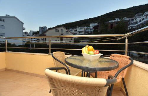 Golubovina Apartment | Apartman Budva