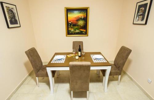 Downtown Apartment | Apartman Centar 1
