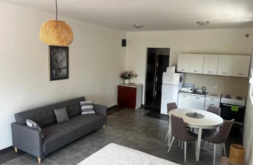 Bigovo Apartment | Apartman DAN