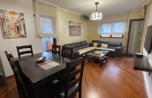 Velji Vinogradi Apartment | Apartman Danilo Budva