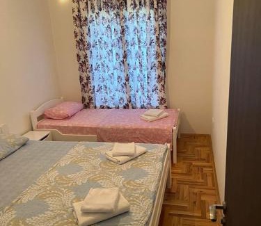 Becici Apartment | Apartman darko