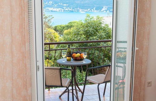 Topla Apartment | Apartman Djakovic