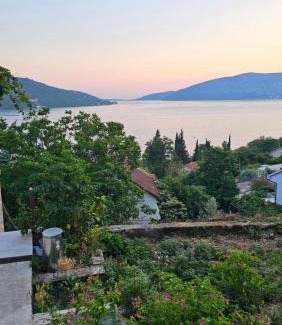 Kumbor Apartment | Apartman Dunja